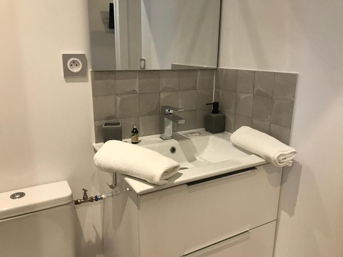 Hotel Logis Le Cheval Blanc Saint-Just  Zewnętrze zdjęcie
